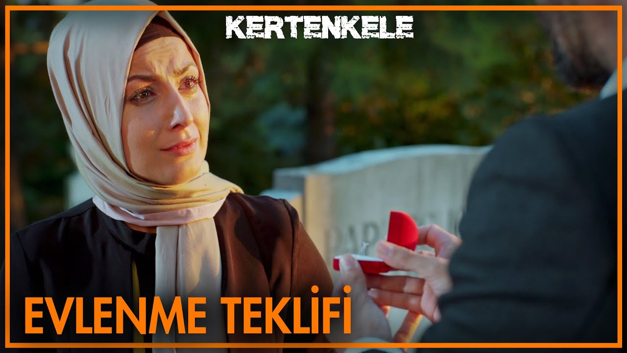 Betül'e mezarlıkta teklif 😍 -Kertenkele 35. Bölüm Sahneleri