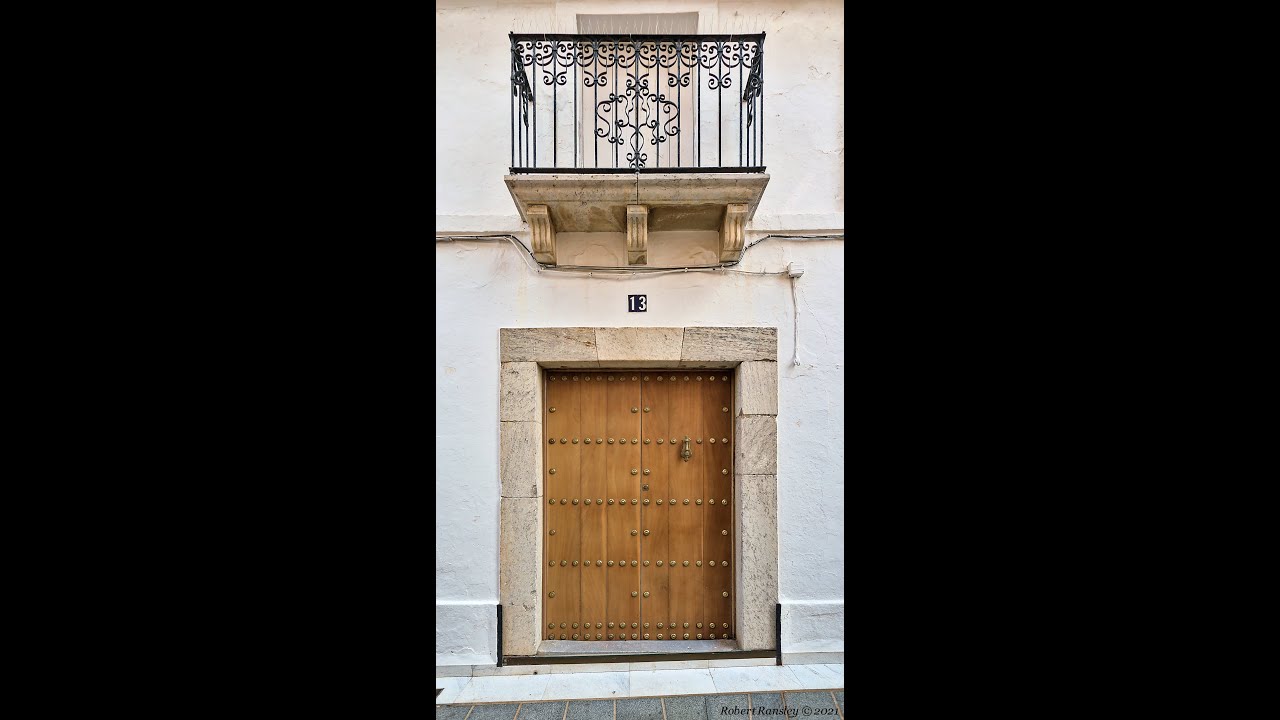 Se vende casa señorial del siglo XIX en Los Santos de Maimona, Badajoz.