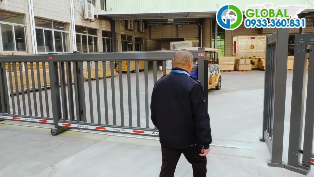 CỔNG XẾP LÙA NHÔM XINGFA