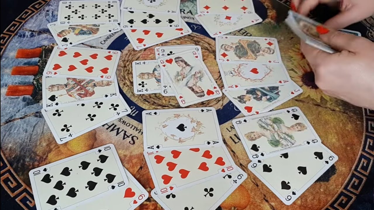 Где и с кем сейчас Крестовый король ♣️,думает ли о Червовой даме ♥️...?
