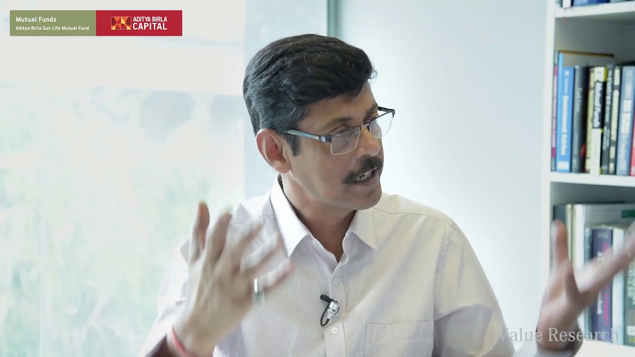How frequent are the returns compounded in mutual funds?