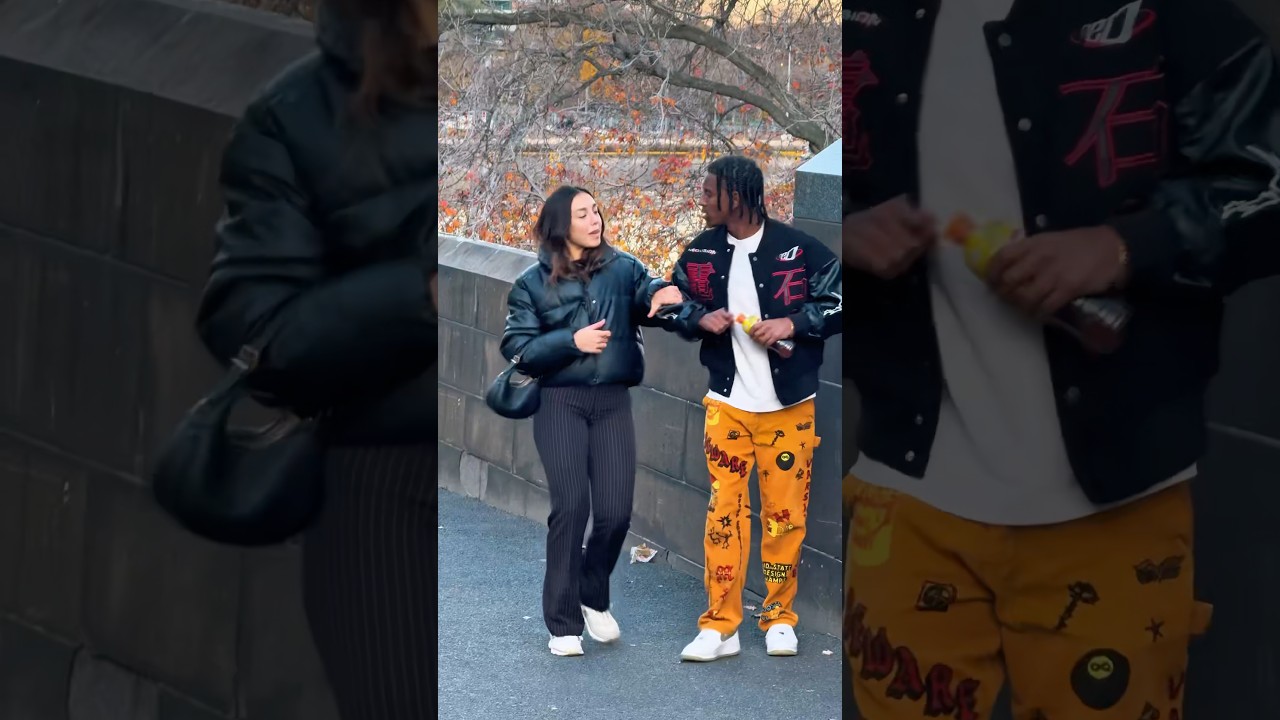 Swapping girls drink prank 😂 #explore #reels #funny ￼