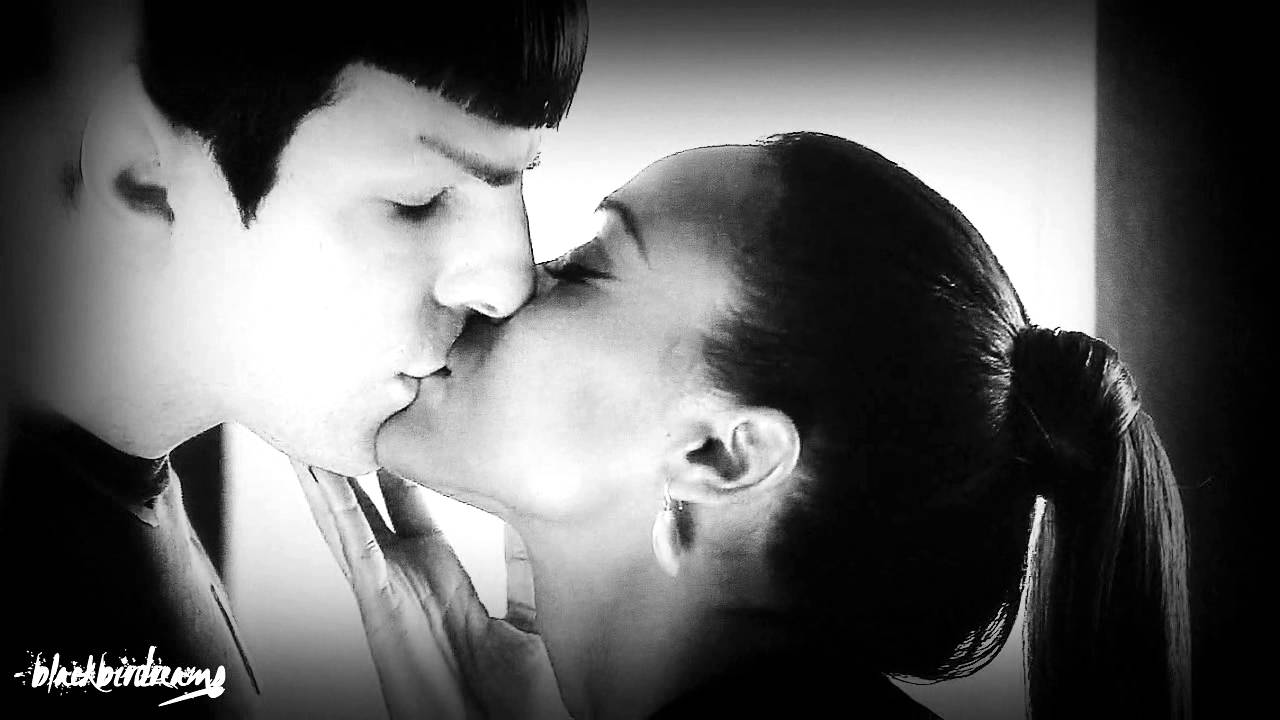 Star Trek | Uhura + Spock | Moondust