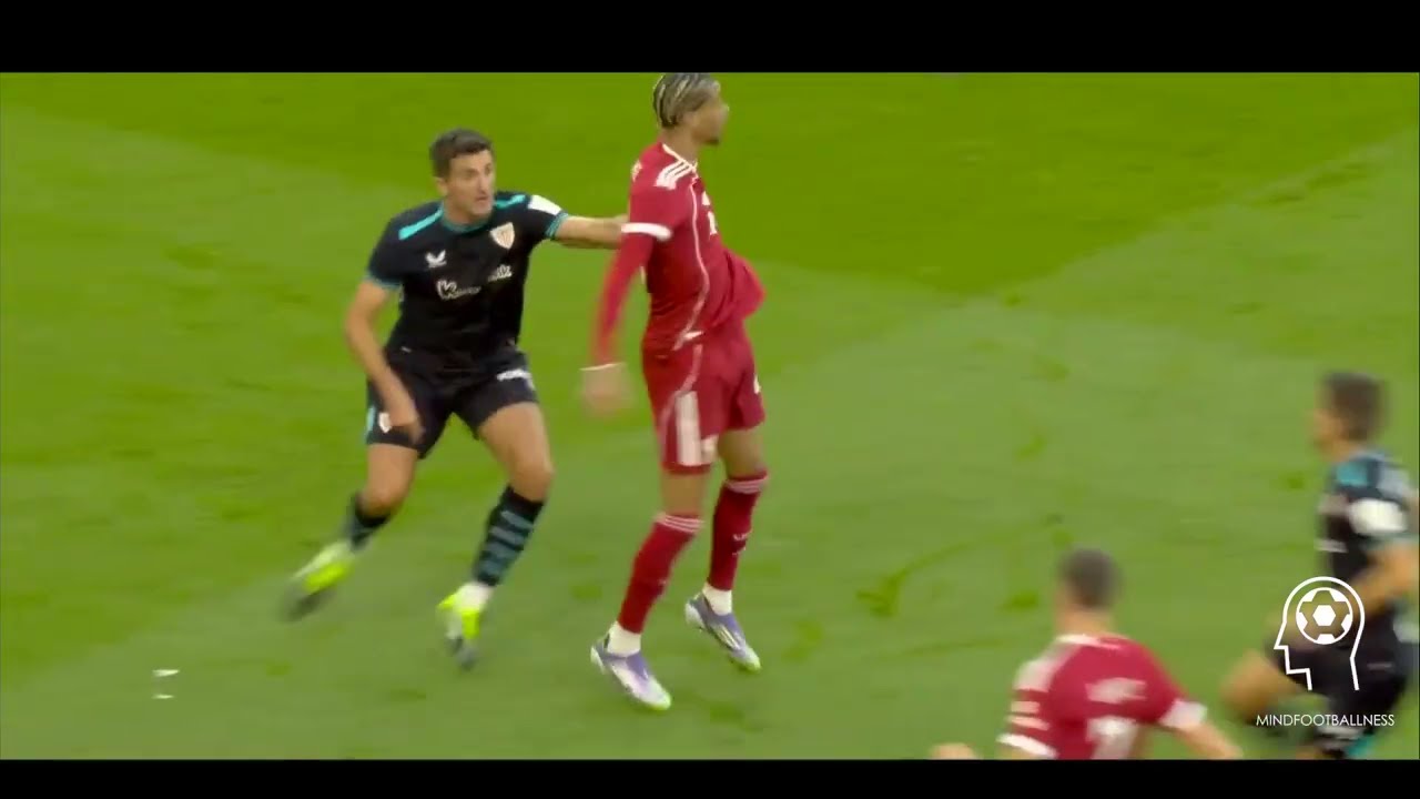 Hugo Ekitike - Ball Shielding concept