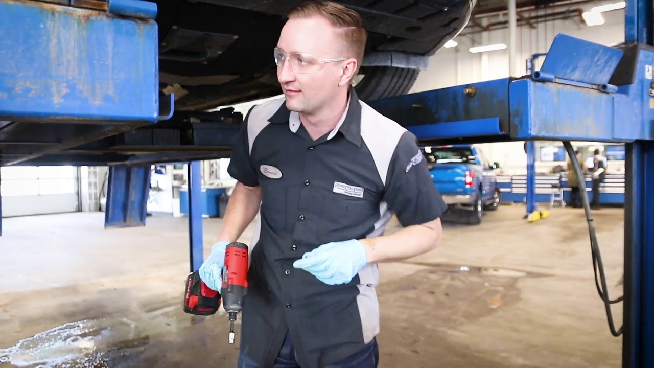 Quick Lane | Oil Change Competition | Ford