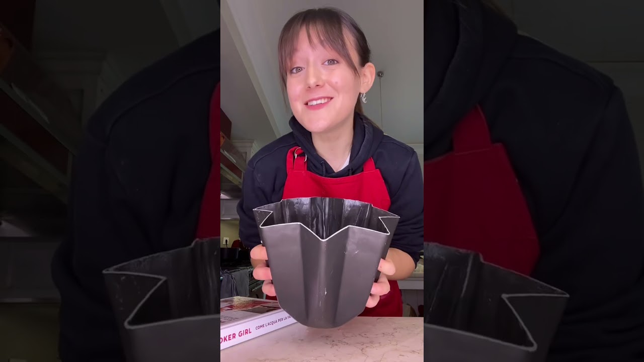 PANDORO ❤️ dal mio libro &ldquo;come l acqua per la farina&rdquo; #short #shorts #pandoro