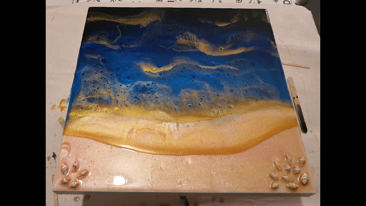 Strand bei Nacht mit goldenen Wellen... etwas abstrakter 😉 mit Epoxidharz, Golden Resin Ocean Wave
