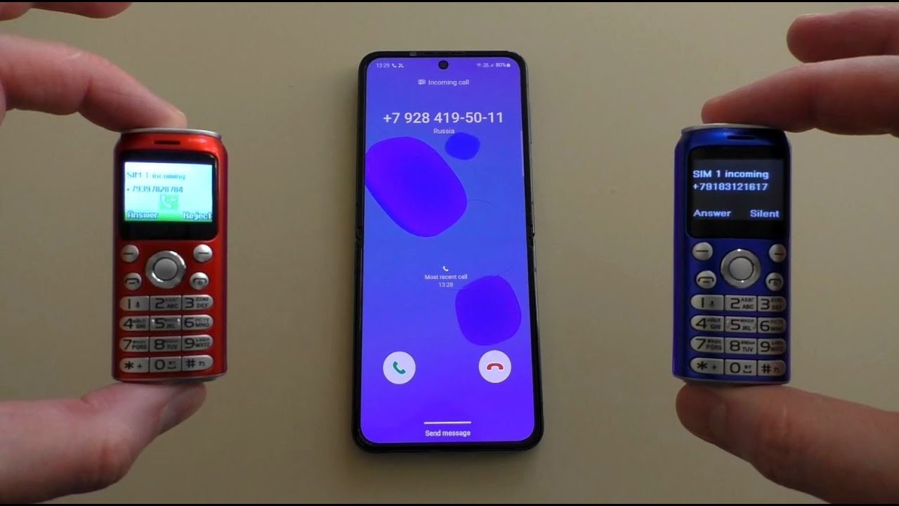 Samsung Z Flip4 vs mini Phones Incoming Call