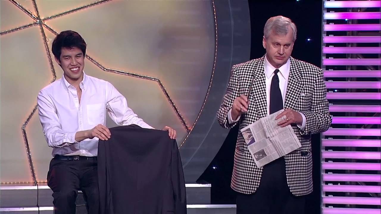 Mike Caveney - Masters of Illusion (Scissors Through Jacket)
