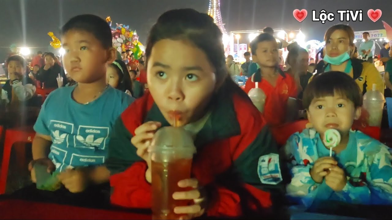 Lộc TiVi ĐI XEM XIẾC