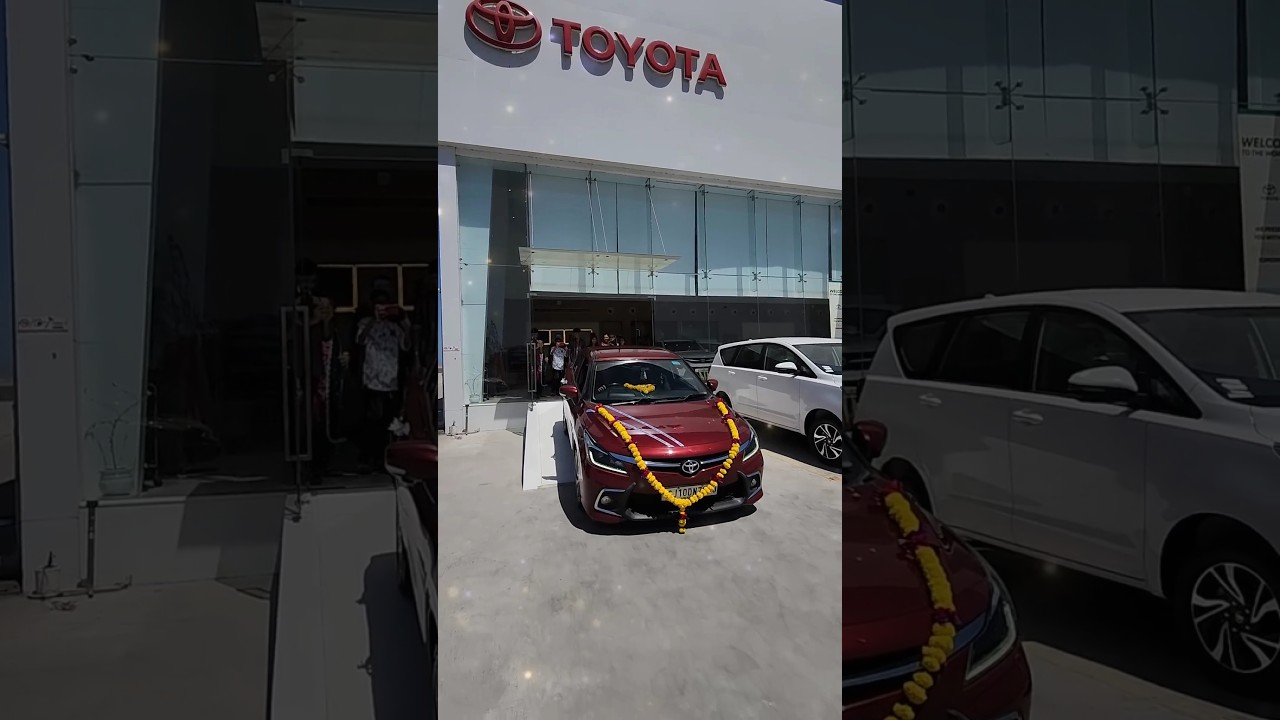 Glanza V MT Top model Red Colour #toyota #automobile #glanza #hatchback