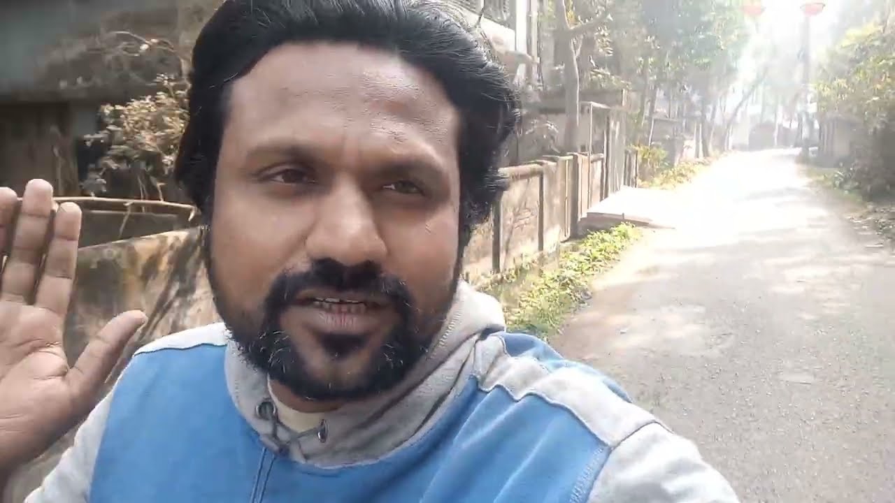 বাইক চড়ে সাতক্ষীরা সদর থেকে চলে গেলাম কলারোয়া পর্যন্ত ভ্রমণ করার উদ্দেশ্যে।