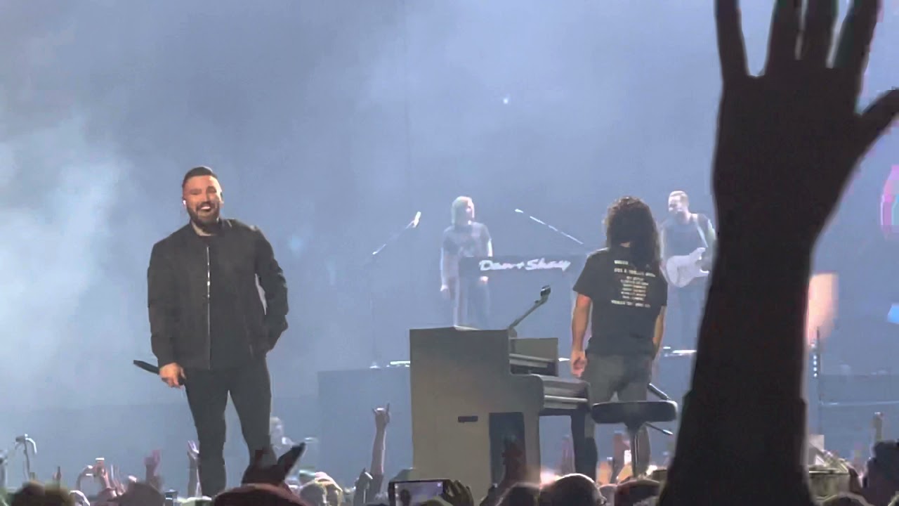 Dan + Shay - I Should Probably Go to Bed (w/ Extra Chorus) @ Little Caesars Arena (December 3, 2021)