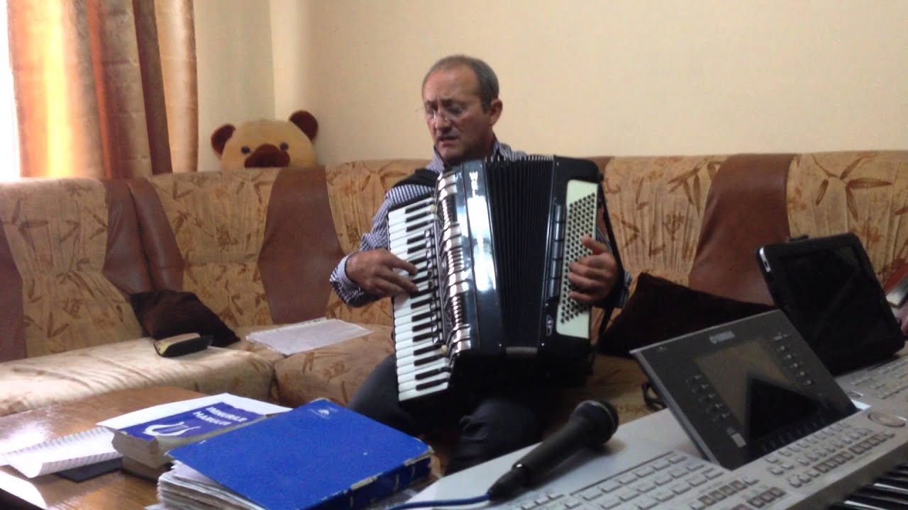Ghita Bilan   primeste ti mama fiul tau