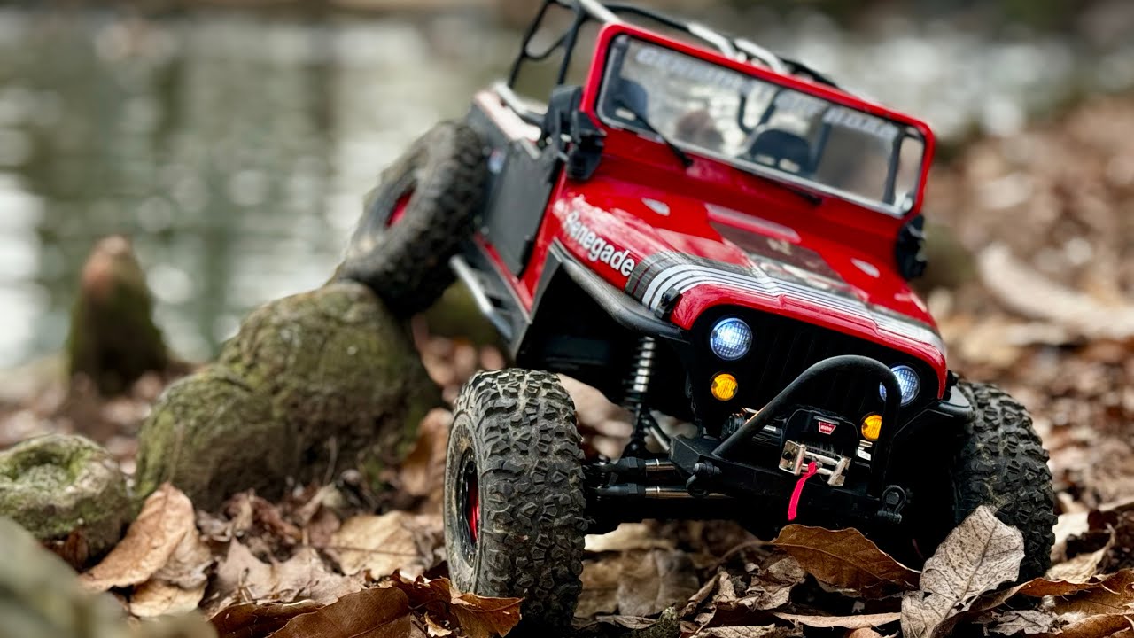 Axial scx10 iii cj7 can it crawl ?