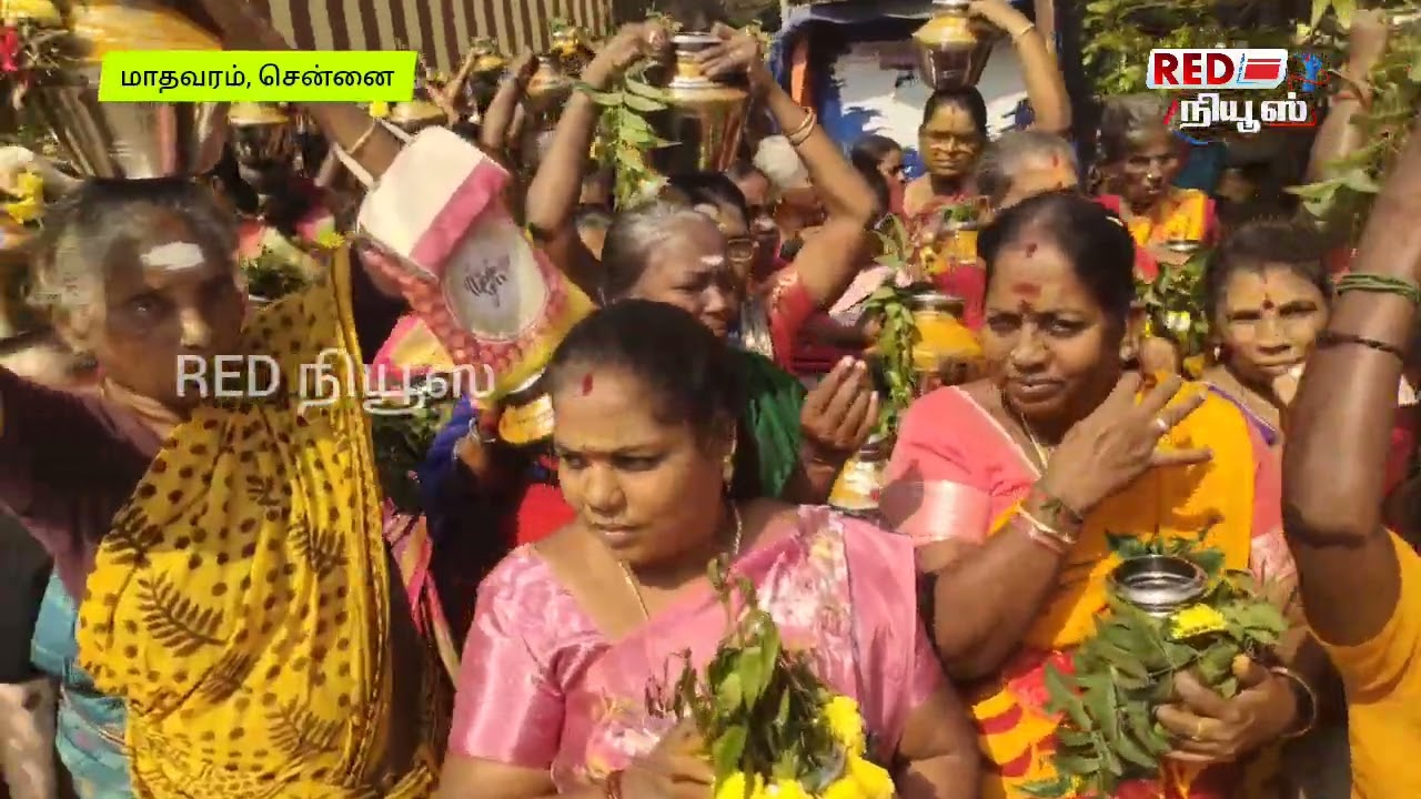 இரட்டை இலைக்கு வாக்கு சேகரிக்க நூதன முறையில் பிரச்சாரம்; 1008 பெண்கள் பால் குடம் எடுத்து ஊர்வலம்.. 