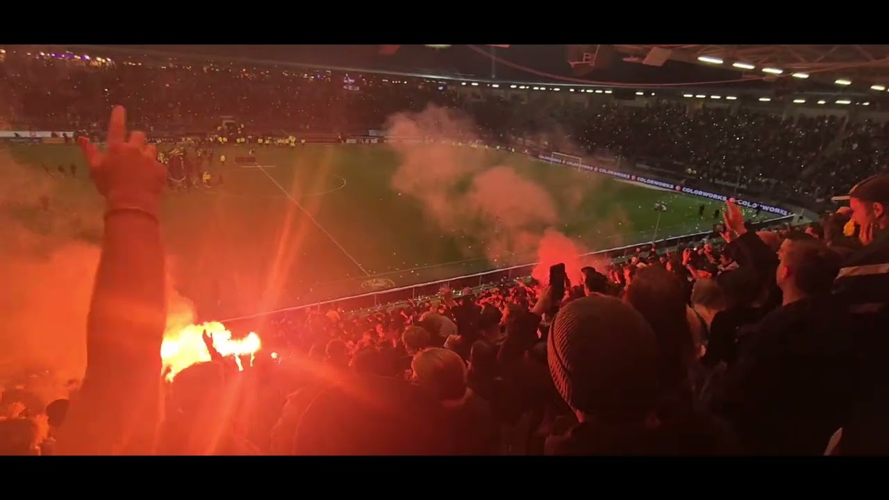 Ado den haag keert na 5 seizoenen terug naar de Eredivisie. Sfeerbeelden. 