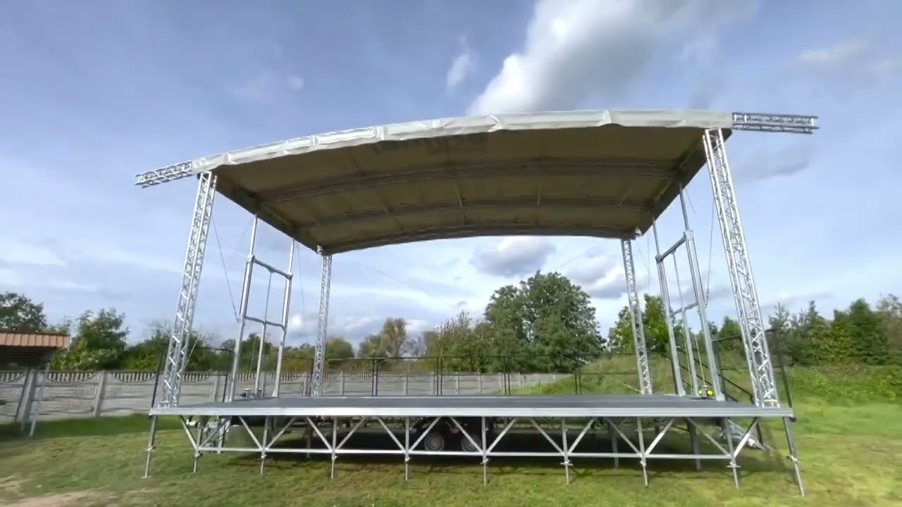 60 m2 mobilscene - den nye 2024 model med ekstra taghøjde 6.6 m og scenegulv 100 -  130 cm.
