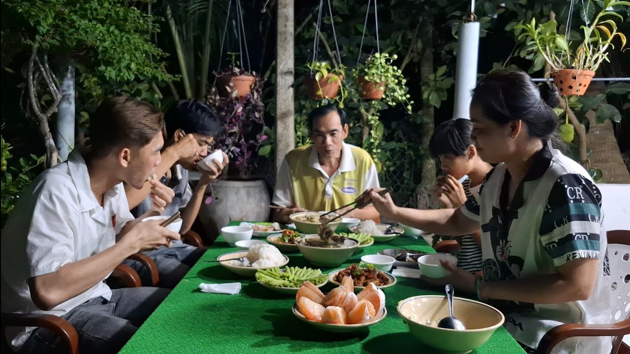 Mời Cả  Nhà Cùng Dùng Cơm Với Gia Đình Em  Nha ! Món Ăn Đơn Giản Nhưng Rất Hao Cơm ! |BĐMV&Family