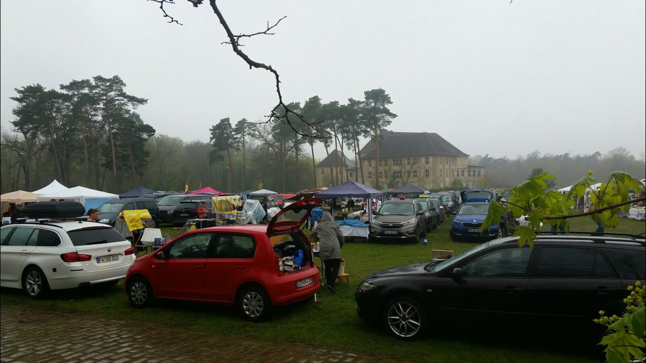 Der gute April Schlecht Wetter Flohmarkt