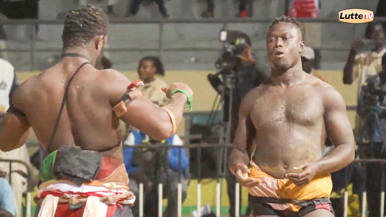 Grand combat Becaye Vs Kao Gourdin - Journée Momo Production 11 janvier 2025 à l’arène nationale