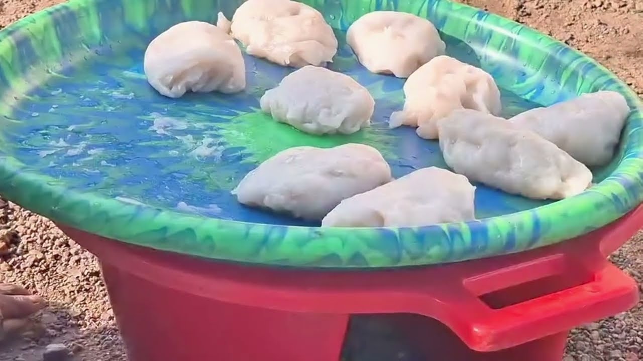 You’ve Never Seen Peanut Butter Soup Made This Way | African village Mum Makes Fufu From Scratch