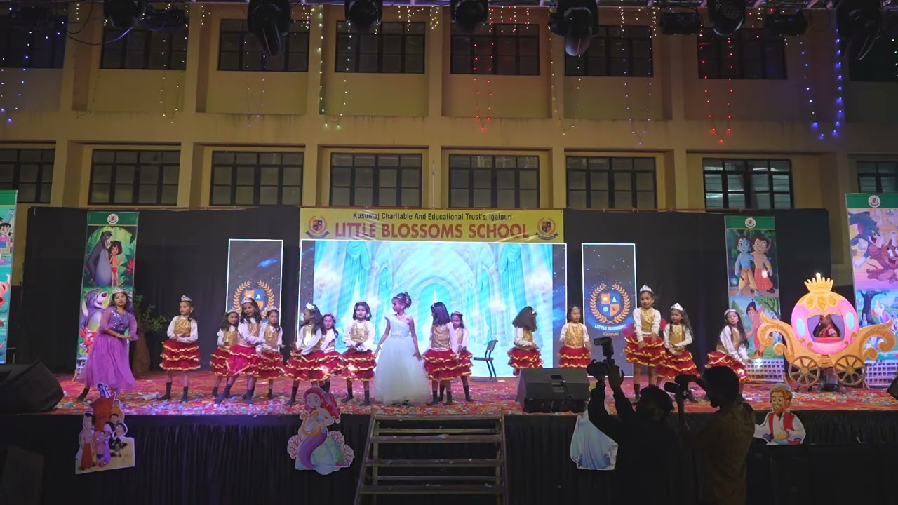 ✨ 2nd A – Cinderella Theme Dance Performance ✨
