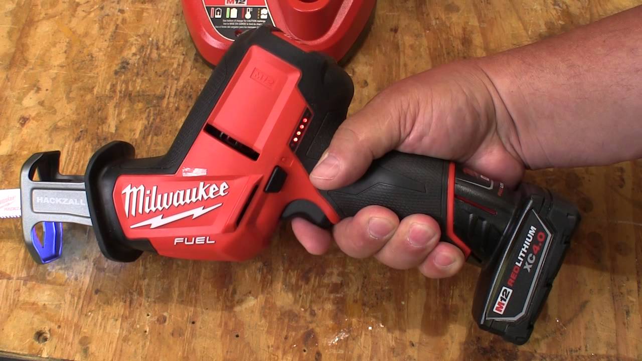 Milwaukee M12 FUEL™ HACKZALL® Reciprocating Saw Kit