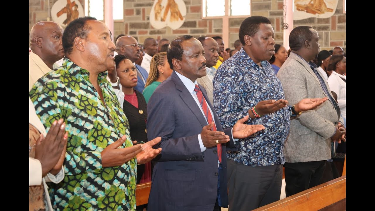 Kalonzo Musyoka attends the memorial service of Judy Wanjeri Thongori at Nairobi Chapel