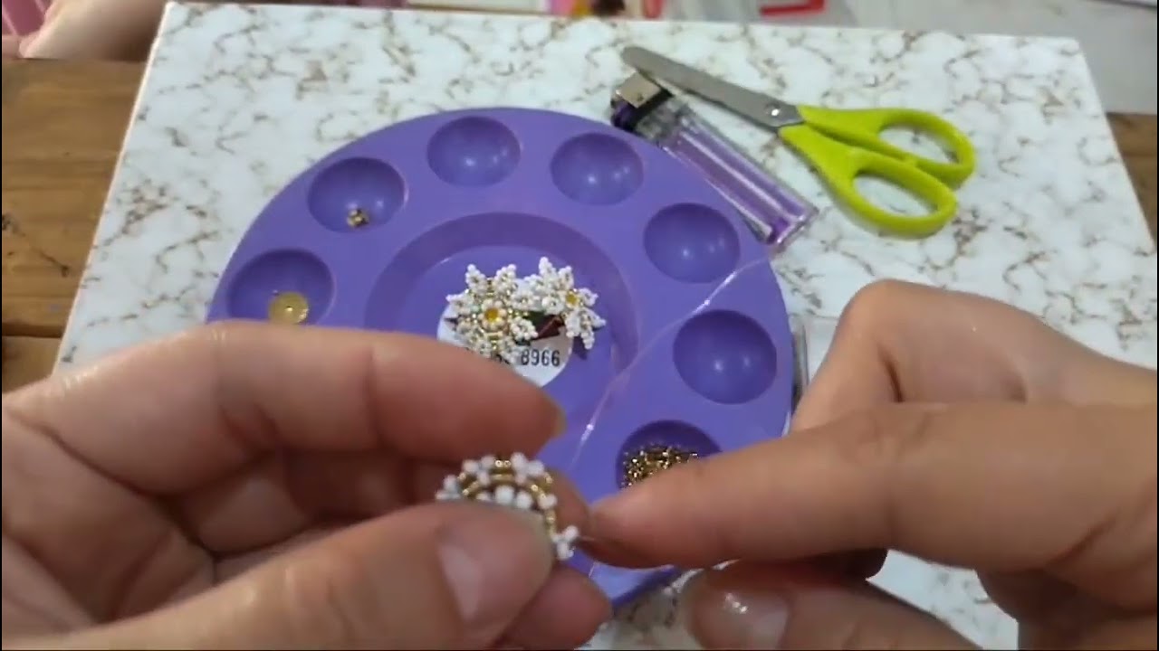 tutorial Para flores en mostacilla como aretes