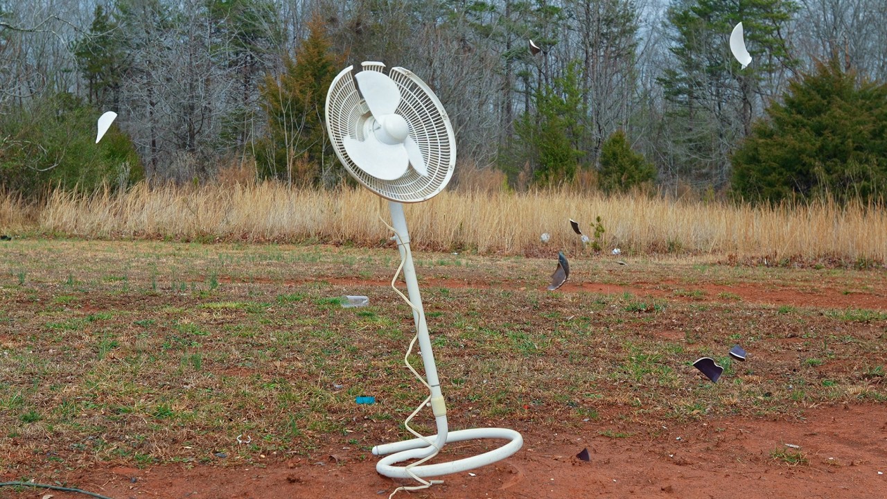 Holmes Stand Fan Destruction