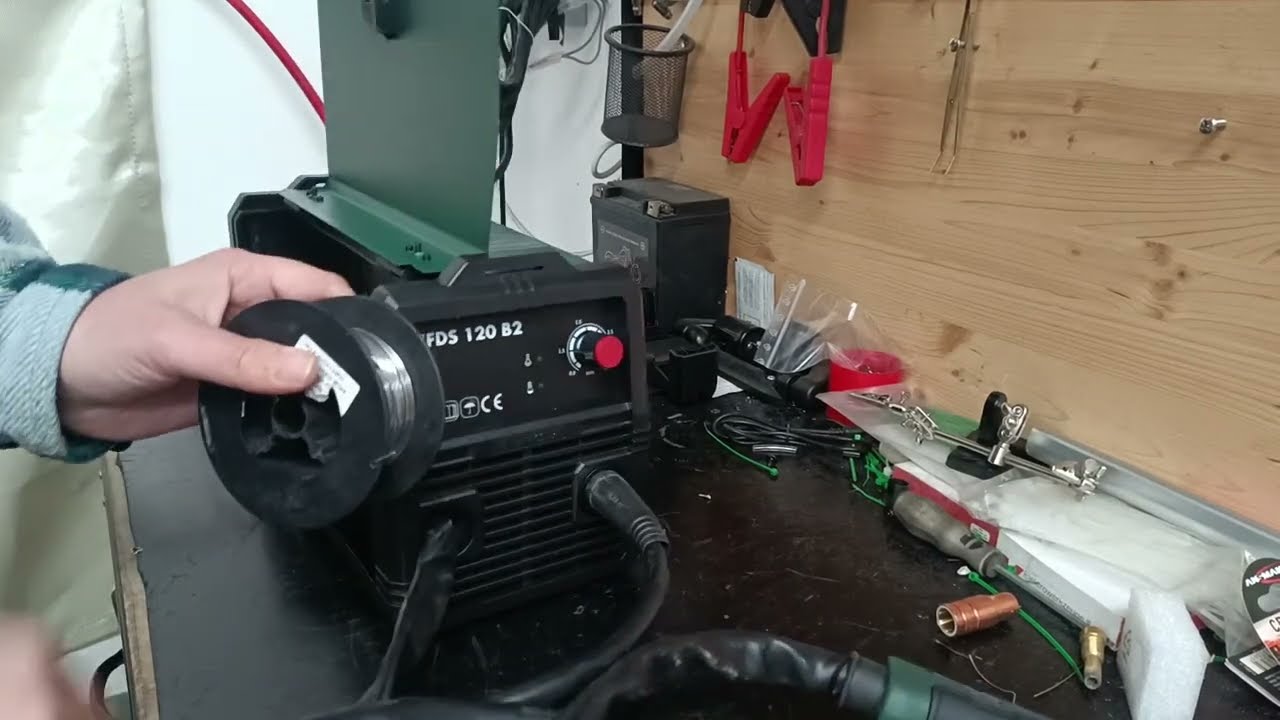 (Riparazioni in diretta) Saldatrice a filo Parkside PIFDS 120 B2- Quanta corrente consuma?