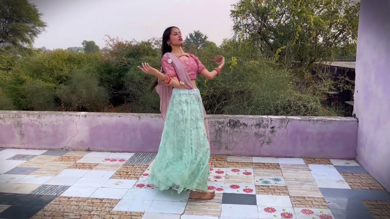 सीकर से चाल लुहारी झुंझुनूं आई : वायरल डांस वीडियो ! Marwadi Song sikar se chal luhari#dj #trending