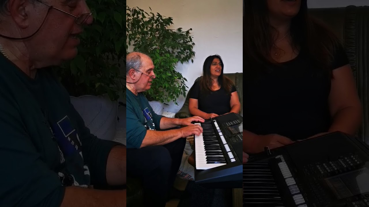 Gejza Horváth s vnukem a tanečníkem Brianem Mihaličkem, Av ke mande čhaje