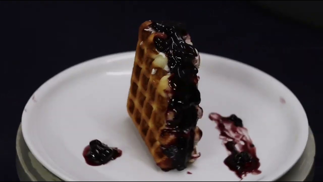 Blueberry cheese cream waffle 🧇🤤