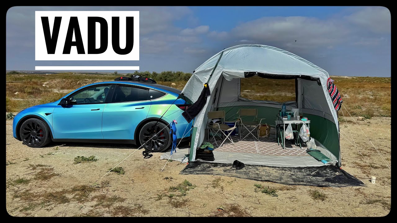 Cu cortul și Tesla la plaja Vadu. 