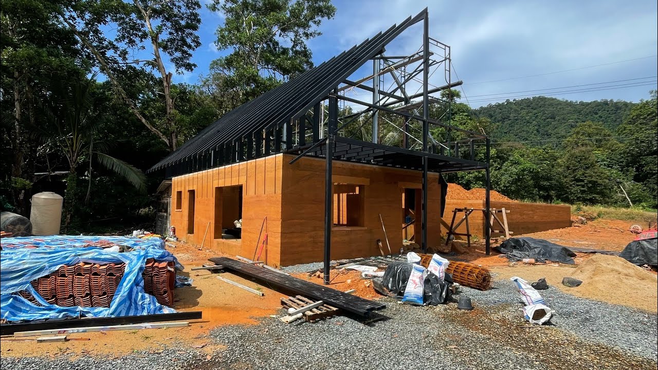Building a Rammed Earth house in Thailand