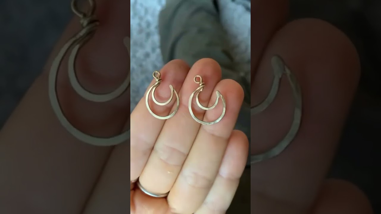 @creationsthatrock shares her Chandelier Moon Earrings Tutorial! #jewelry #contemporaryjewels #tips