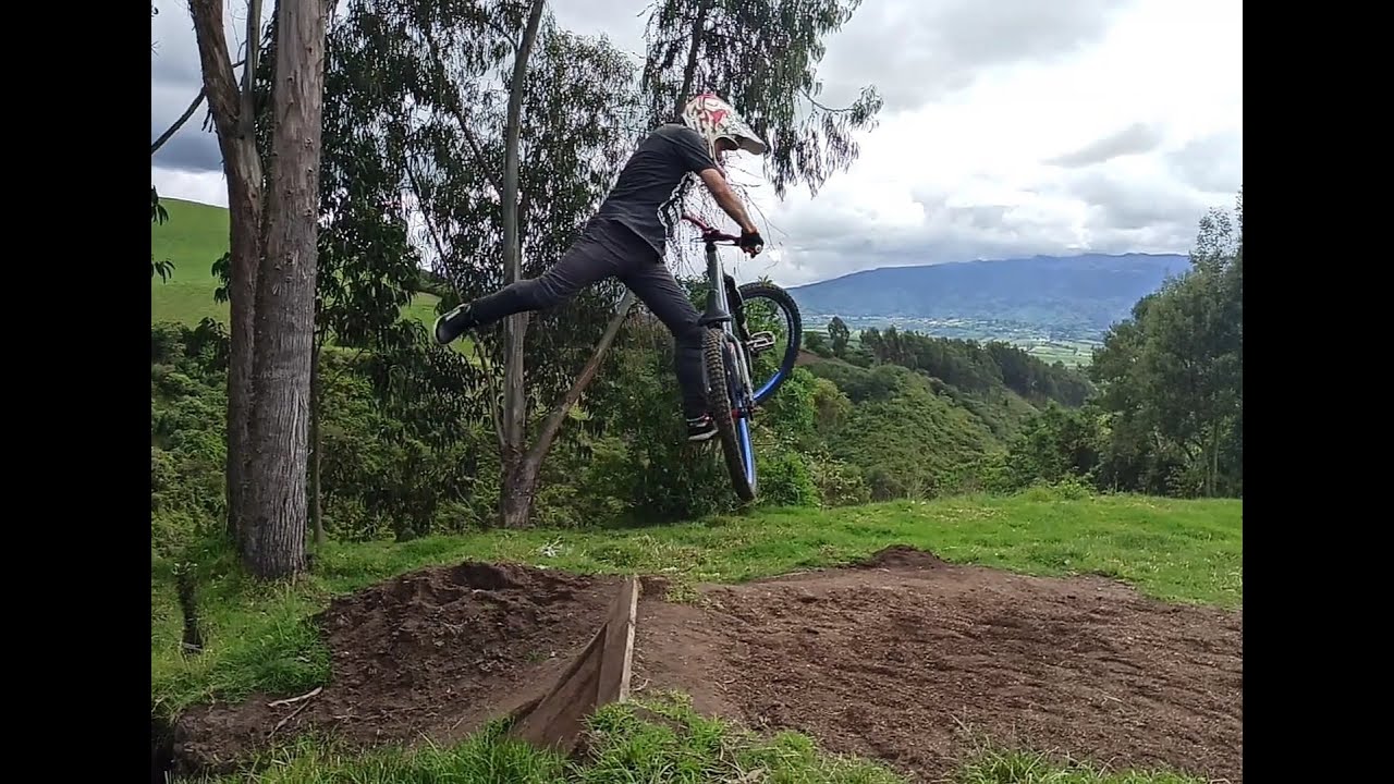 15 TRUCOS BÁSICOS DE DIRT JUMP - MTB / 15 BASIC DIRT JUMP TRICKS - MTB