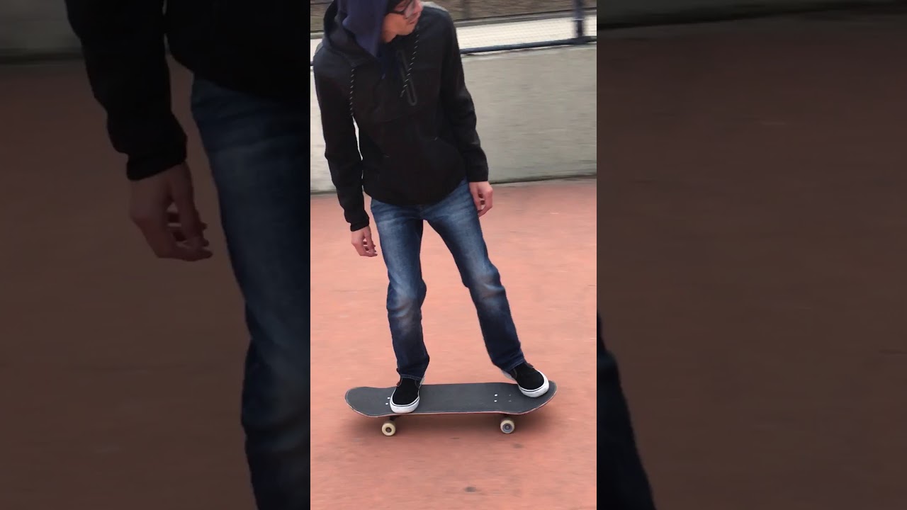 Nollie backside Tail stall
