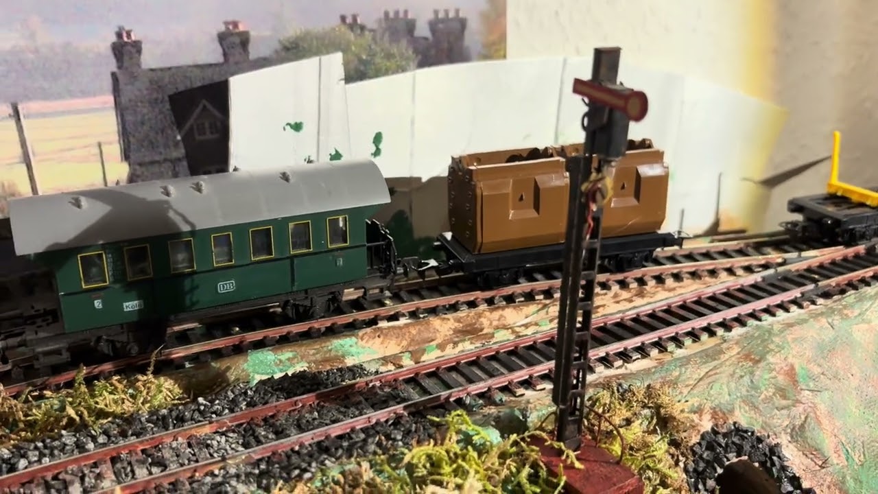 Teil 21 des Modellbahnbaus für Einsteiger,die kleine Modelleisenbahn fürs kleine Budget 😊