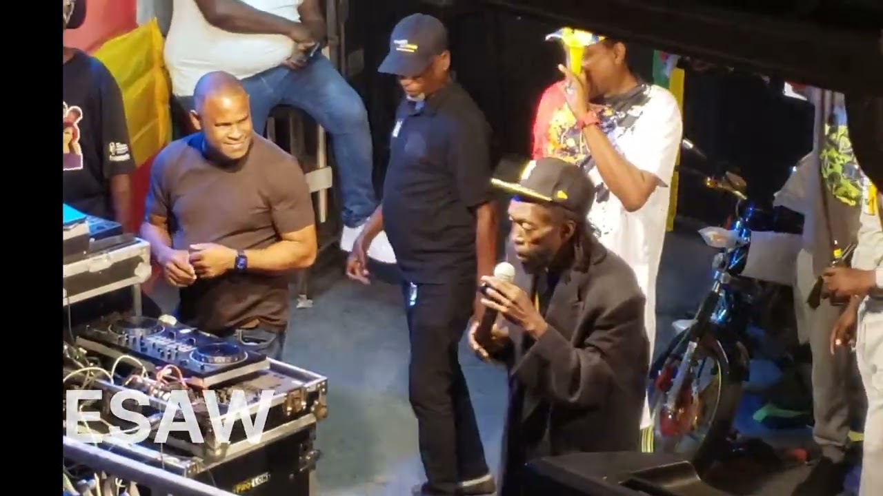 Esaw  ( live First Night ) #dancehall