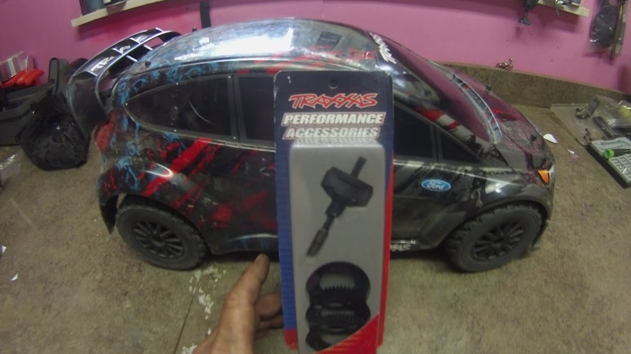 Traxxas Fiesta St Rally center differential install.