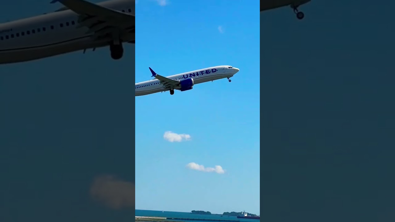 STUNNING DEPARTURE! United Airlines 737 MAX 8 Takeoff at BOS/KBOS - Plane Spotting