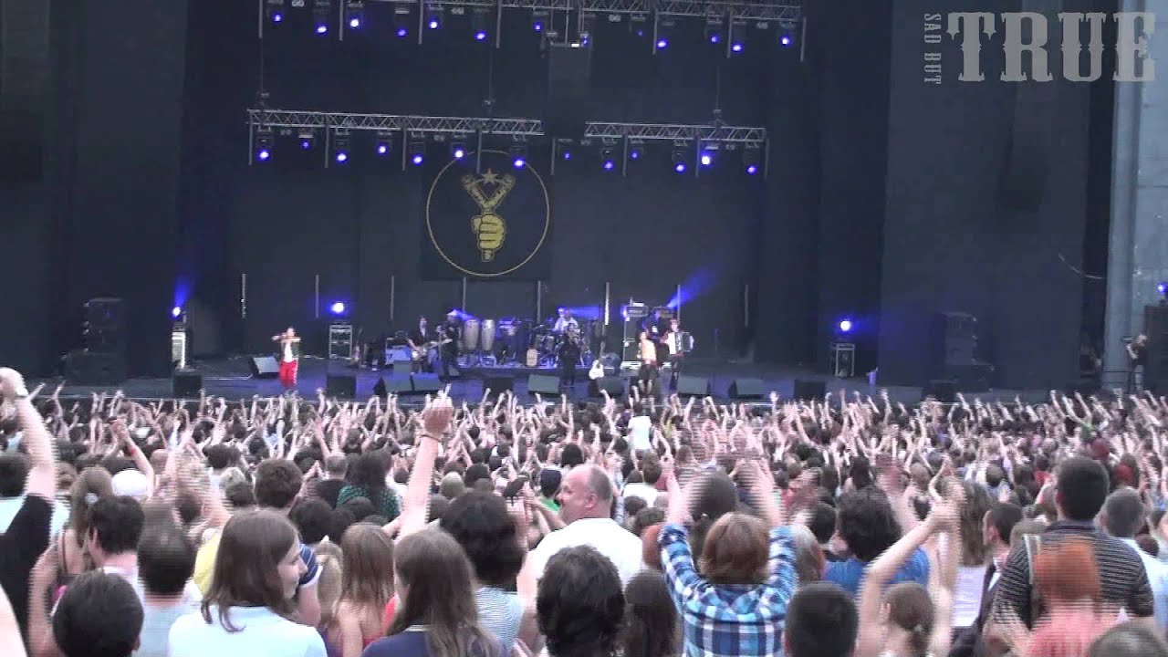 Gogol Bordello - Start Wearing Purple (Moscow 2011)