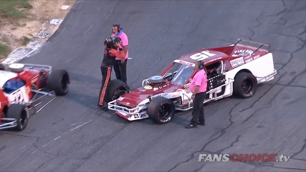 100 Lapper Modifieds at Bowman Gray