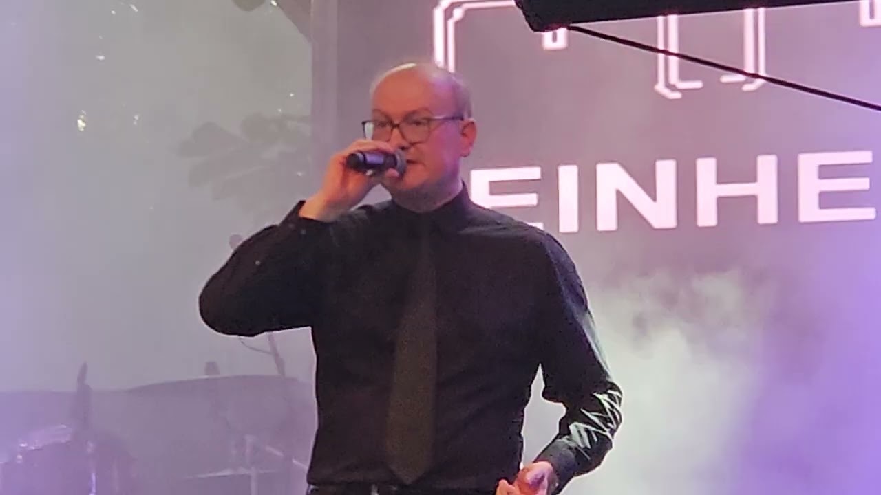 Kontrast live - Einheitsschritt - @stellanominefestival6748  15.08.2024