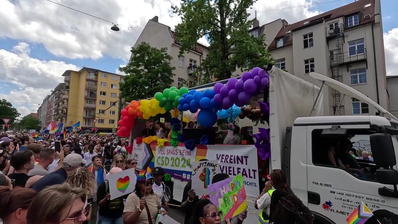 CSD München 2024: Impressionen von der Politparade beim Christopher Street Day