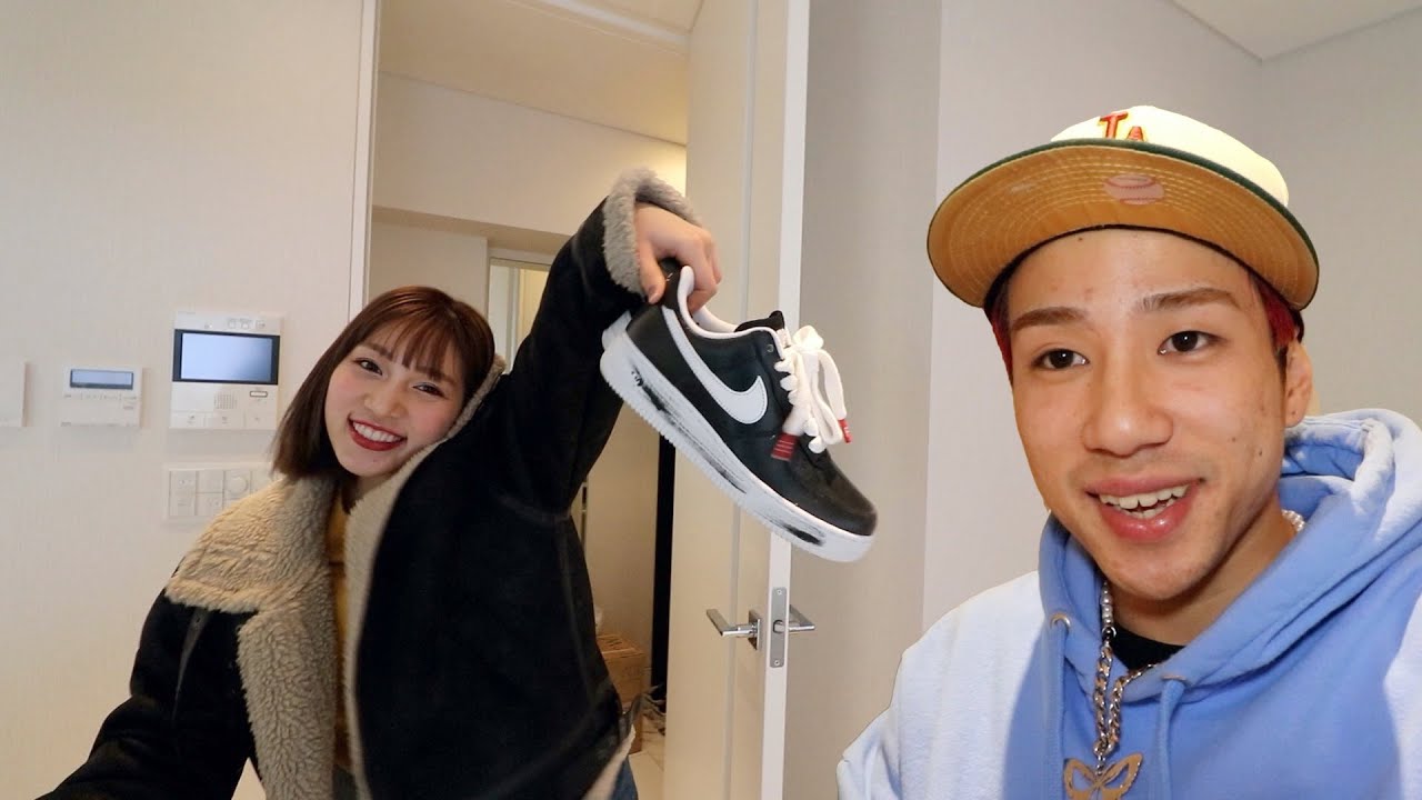誕生日おめでとう！内緒で買ったレアスニーカーをプレゼント！