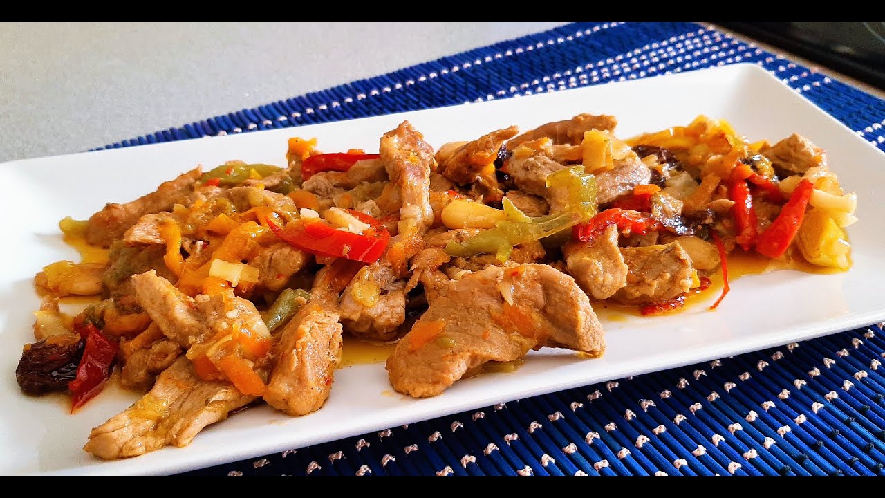 TIRAS DE SOLOMILLO DE CERDO CON VERDURAS. Pork tenderloin strips with vegetables